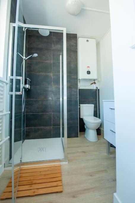 Appartement Proche Gare Routiere Fougères Esterno foto